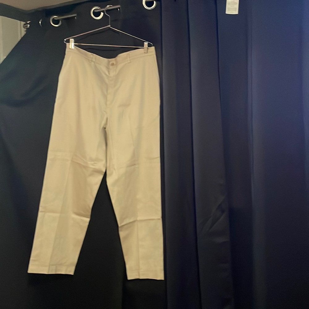 Country club prep men’s khaki Pants size 38